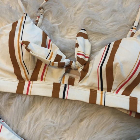 Billabong striped bikini - Picture 2 of 7